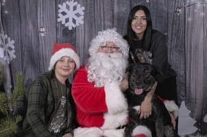 2024-12-07-Chris-Joone-EAPL ChowDown-Santa  009