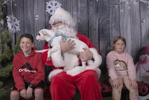 2024-12-07-Velma-EAPL ChowDown-Santa  016