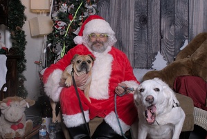 2024-11-06 EAPL Santa Pics Dave and Lady Bear  032