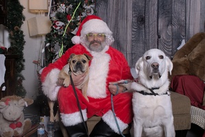 2024-11-06 EAPL Santa Pics Dave and Lady Bear  035