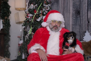 2024-11-06 EAPL Santa Pics Lady  031