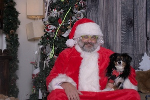 2024-11-06 EAPL Santa Pics Lady  033