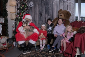 2024-11-06 EAPL Santa Pics Whiskey and Family  032