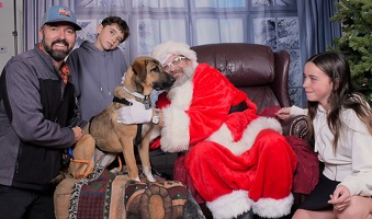 2025-11-05 EAPL Santa 12-MillieB 010 01