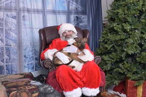 2025-11-05 EAPL Santa 17-Leo-013